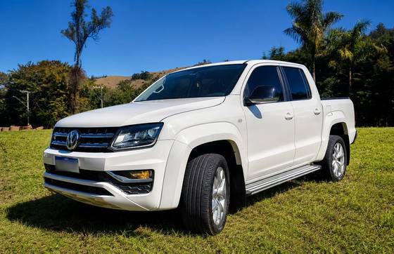VOLKSWAGEN AMAROK 3.0 V6 TDI DIESEL HIGHLINE CD 4MOTION AUTOMÁTICO